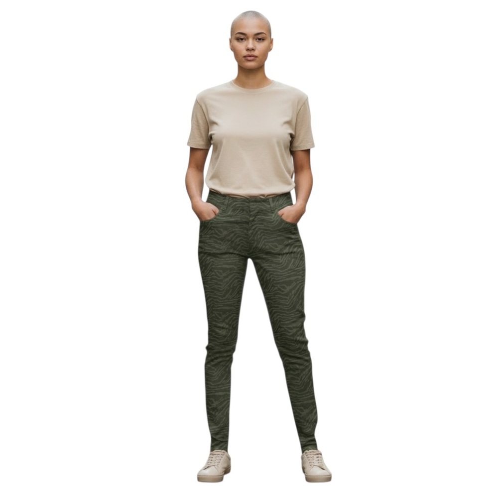Zara Basics green Z1975 DENIUM with animal embossed print size USA 06